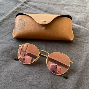 Pink Ray Ban Singlasses